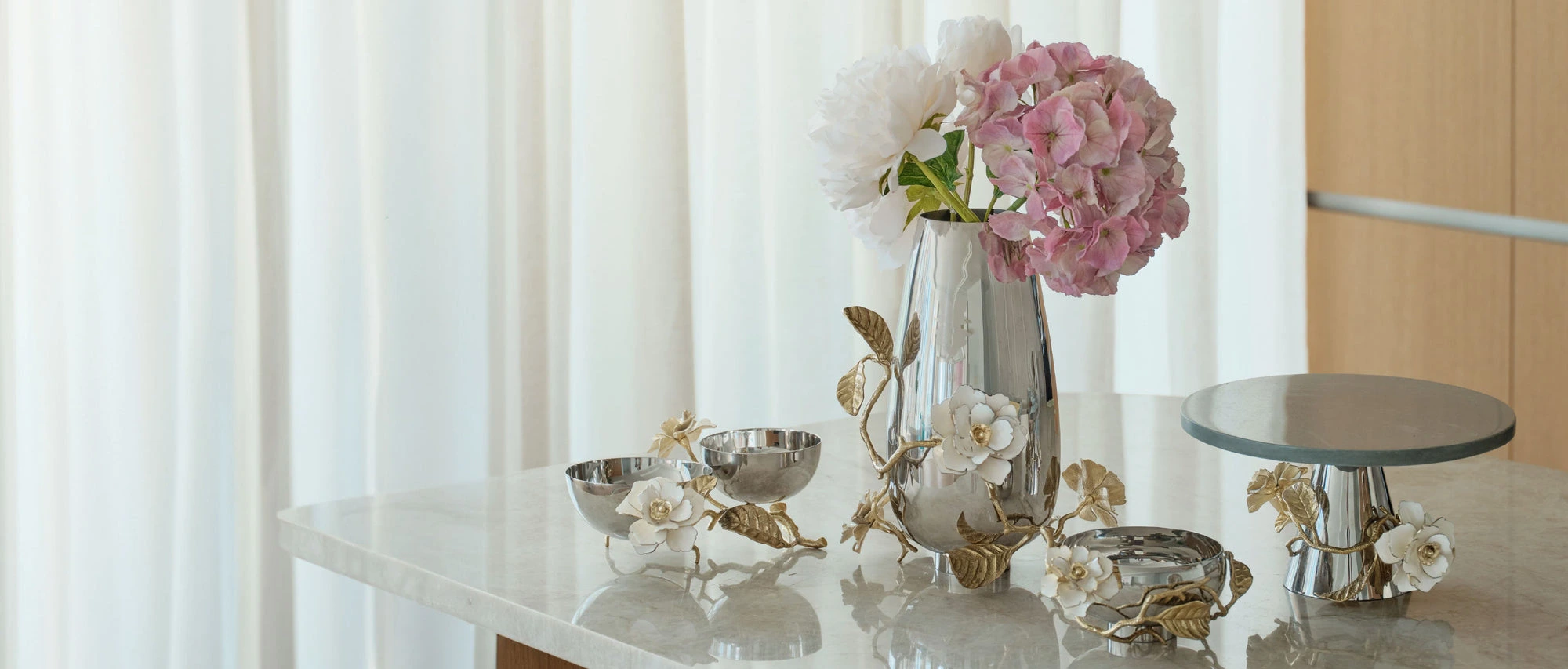Artistic Craftsmanship for Elegant Living